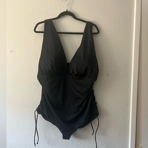 Women’s plus one piece swim